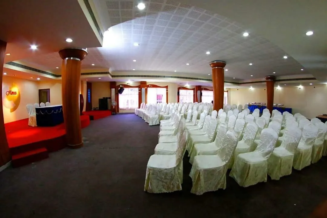 Kumar Palace Punalur 4*,